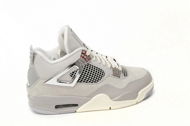 Moments WMNS AQ9129-001 4 Air Jordan Frozen 1023